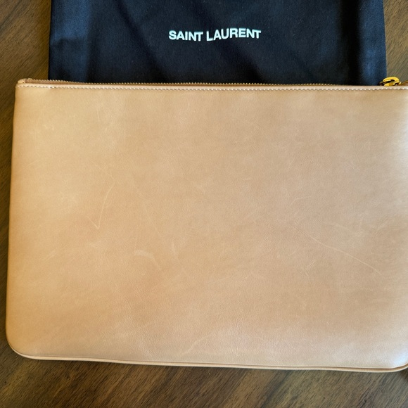 YSL ST. LAURENT RIVE GAUCHE LEATHER WRISTLET POUCH - Picture 2 of 9